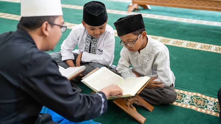 Kegiatan rutin anak panti dalam mendalami Al-Quran